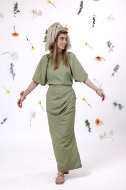 ⁦חולצת בל ירוקה⁩ – תמונה ⁦4⁩