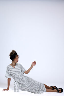 ⁦שמלת נטע קשירה פסים⁩ – תמונה ⁦5⁩