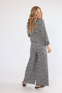 ⁦מכנס ארבל מנומר⁩ – תמונה ⁦3⁩