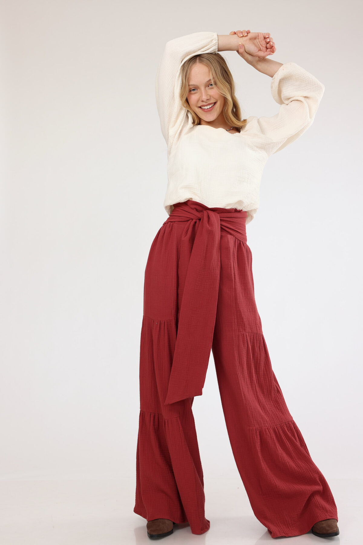 ⁦מכנס אמילי בורדו⁩ – תמונה ⁦3⁩