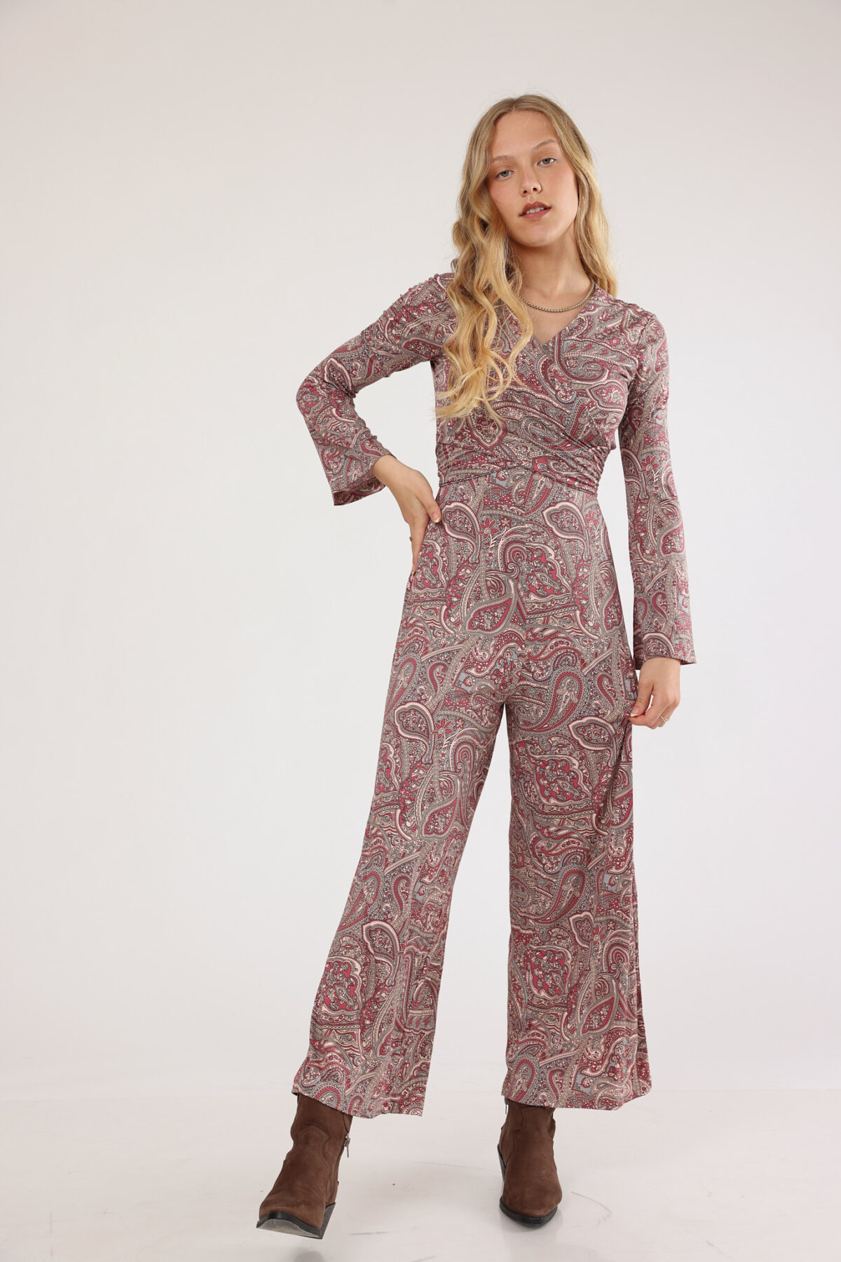 ⁦אוברול מעטפת נריה בורדו⁩ – תמונה ⁦4⁩