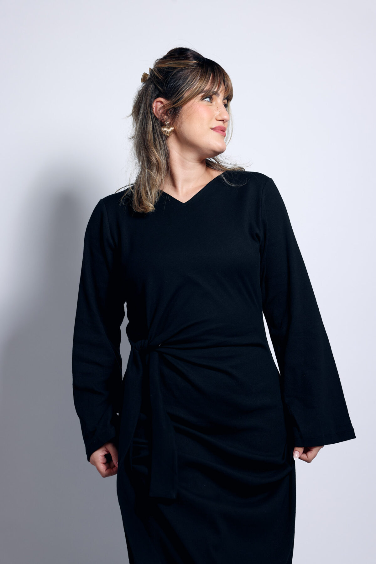 ⁦שמלת נטע קשירה שחורה⁩ – תמונה ⁦5⁩