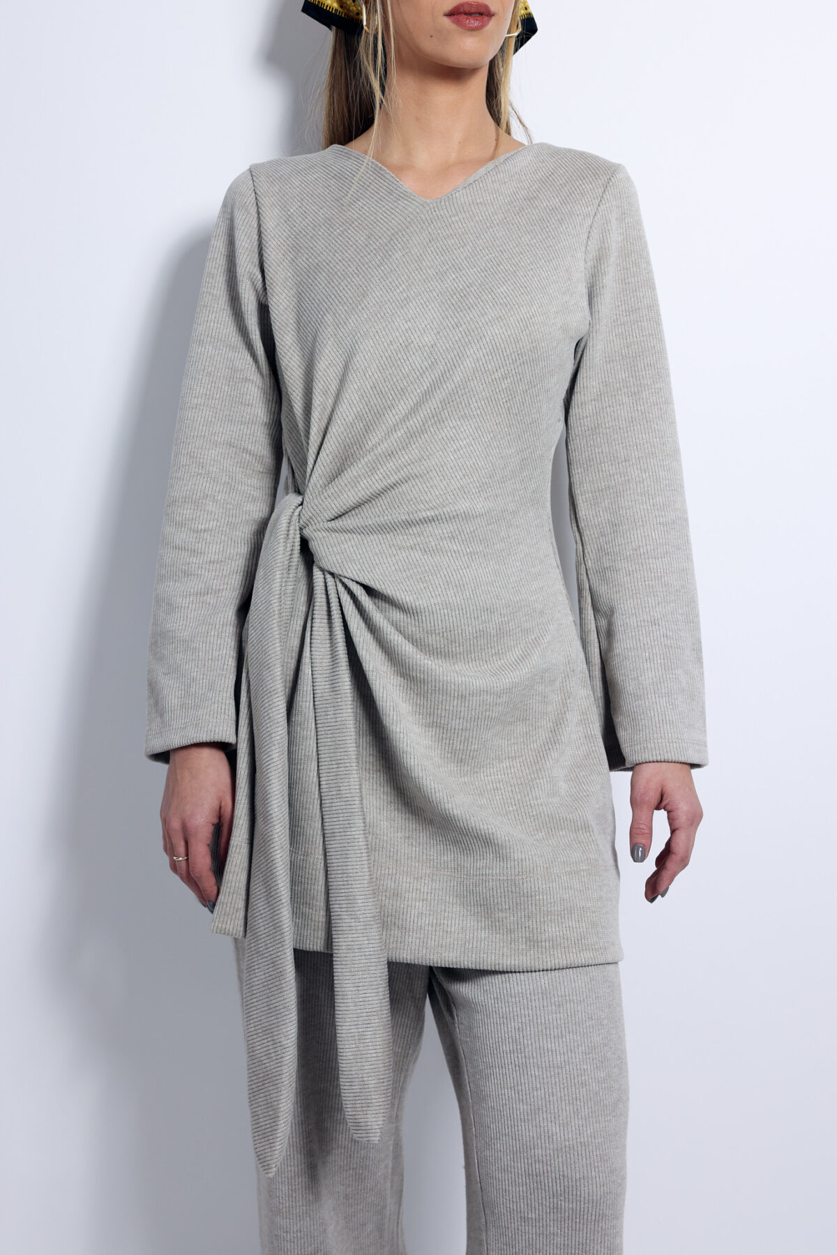 ⁦טוניקת קשירה בז׳⁩ – תמונה ⁦6⁩