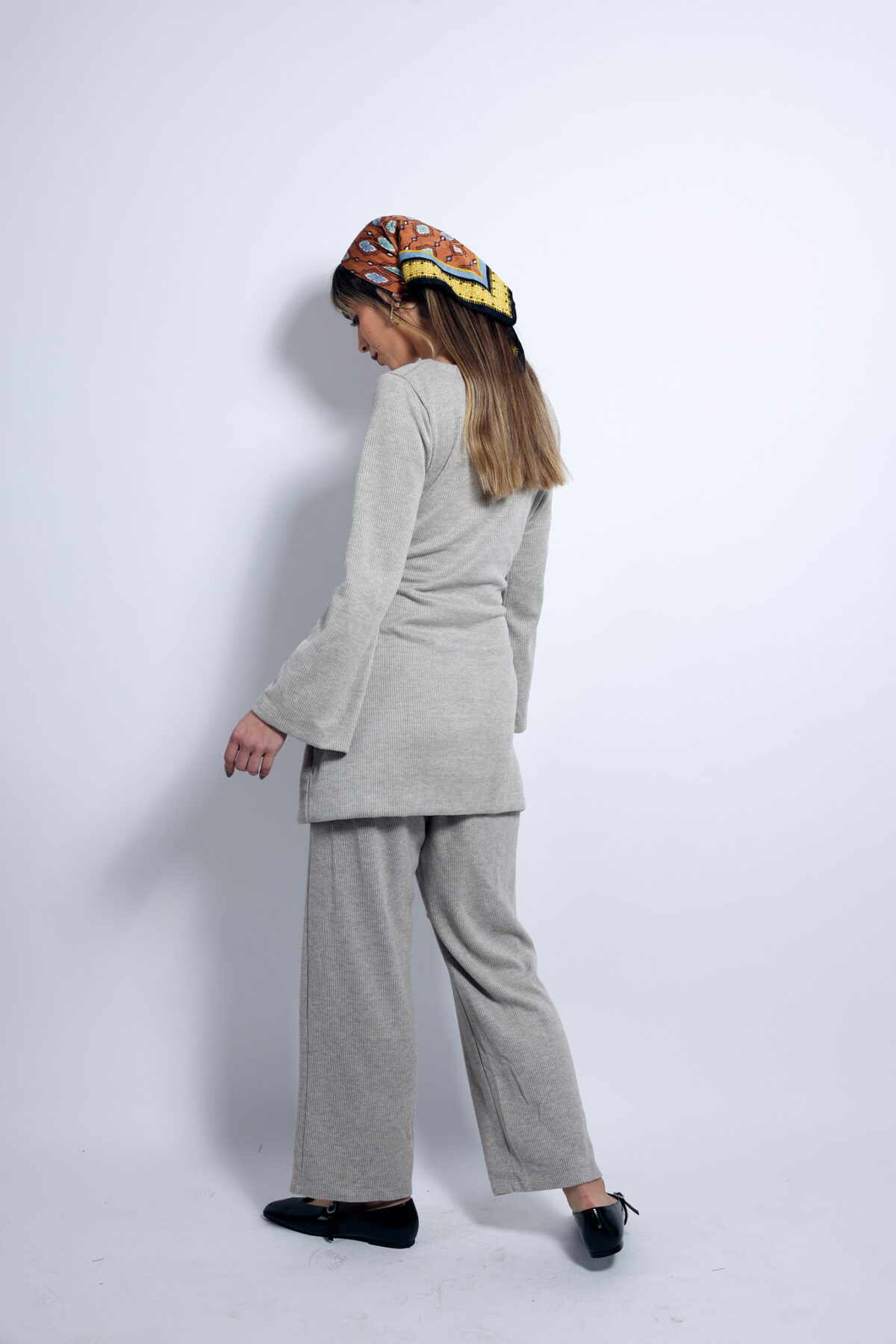 ⁦טוניקת קשירה בז׳⁩ – תמונה ⁦3⁩