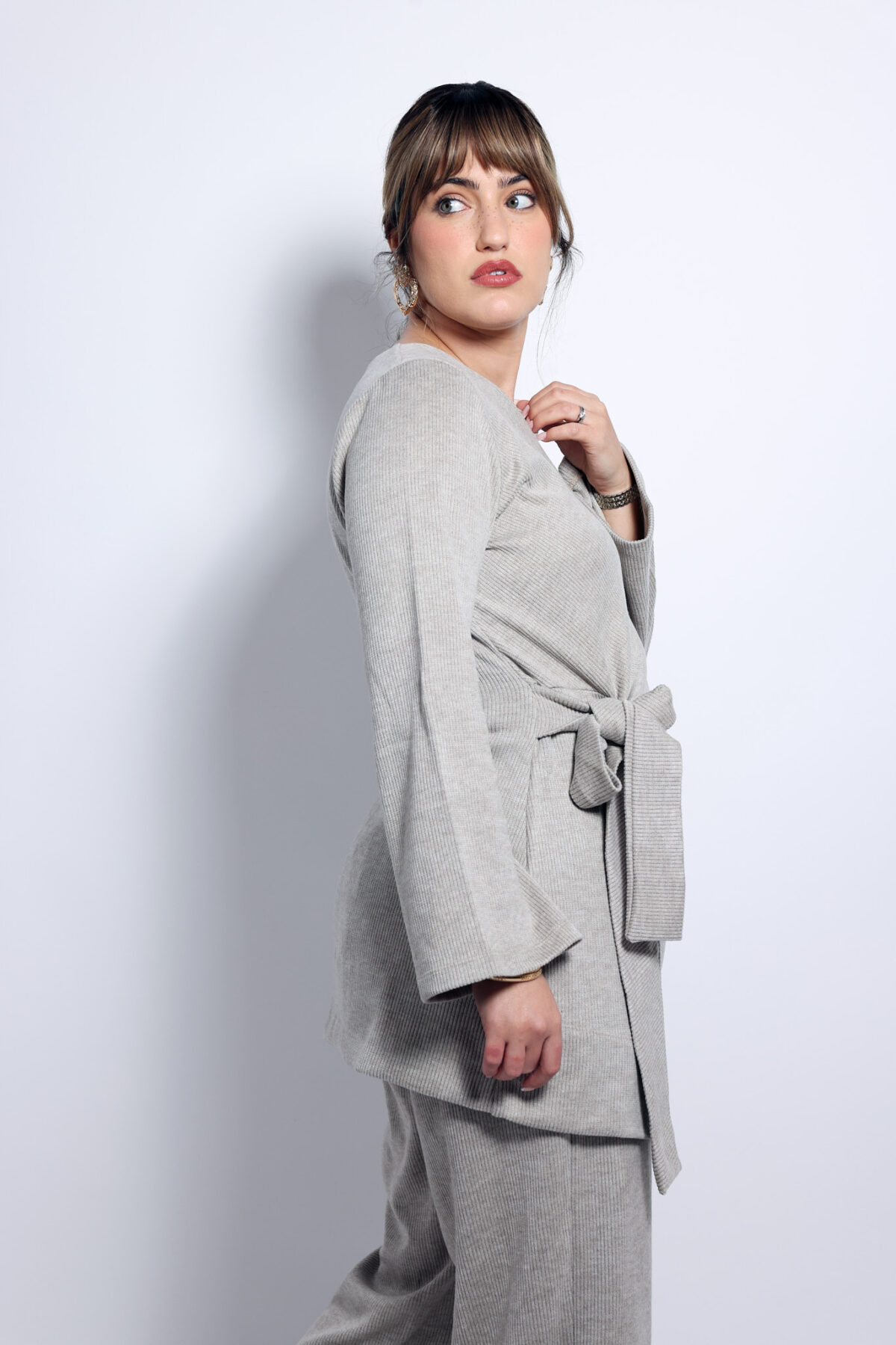 ⁦טוניקת קשירה בז׳⁩ – תמונה ⁦9⁩