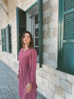 ⁦שמלת מעטפת נינה בורדו⁩ – תמונה ⁦7⁩