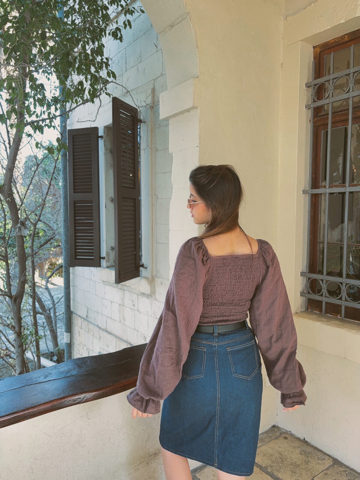 ⁦חולצת אלה חומה⁩ – תמונה ⁦8⁩