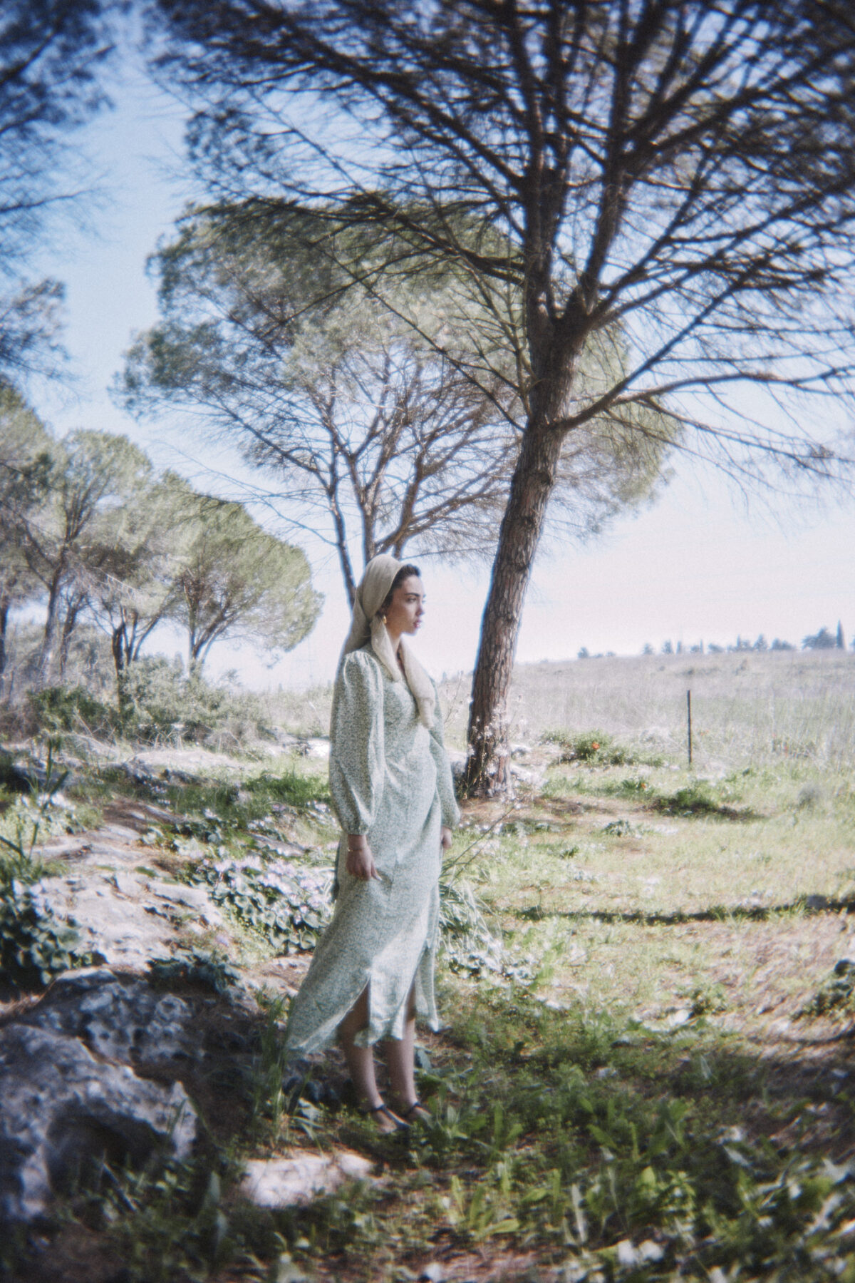 ⁦שמלת עלמה פרחונית⁩ – תמונה ⁦2⁩