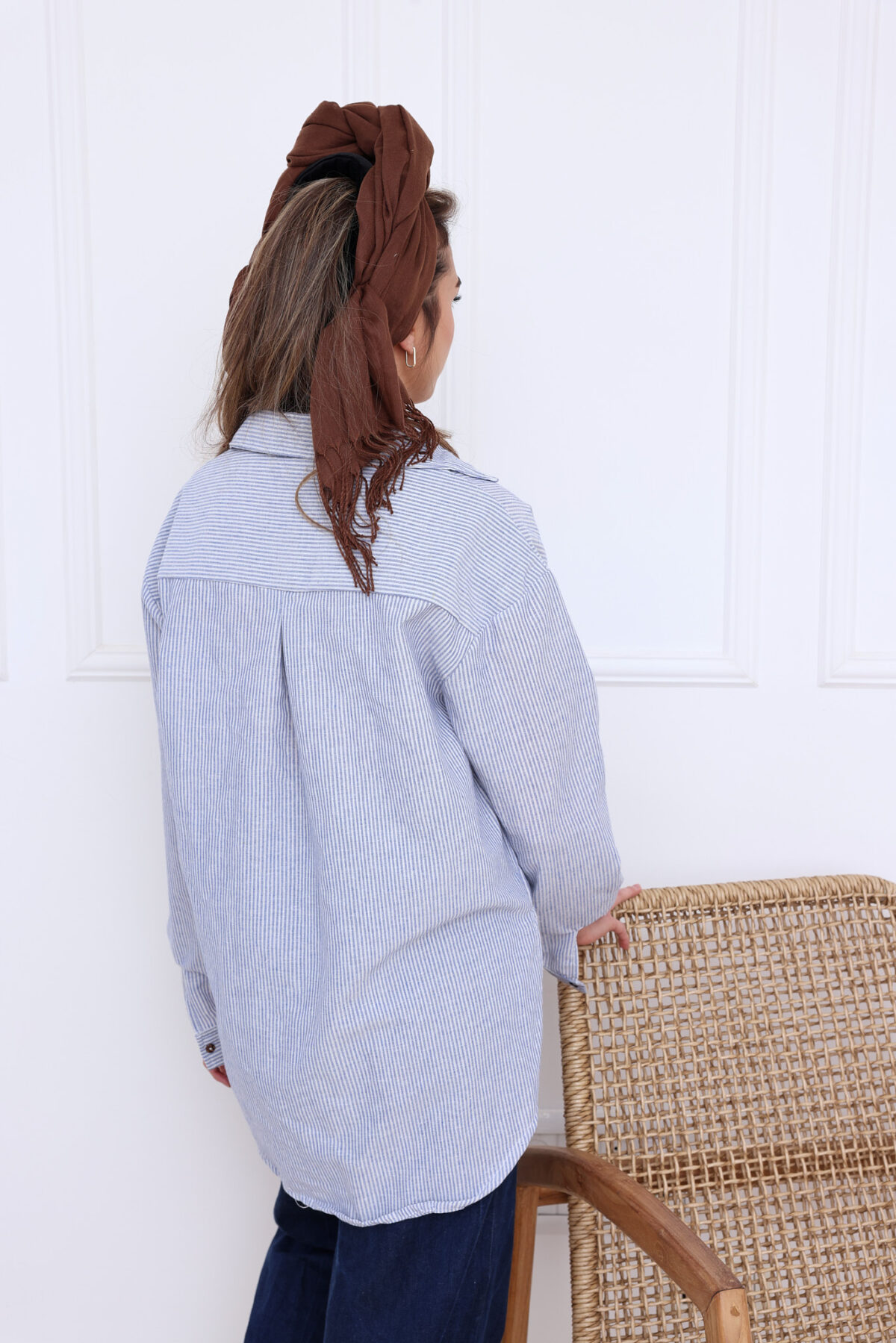 ⁦חולצת ראשית מכופתרת פסים⁩ – תמונה ⁦8⁩