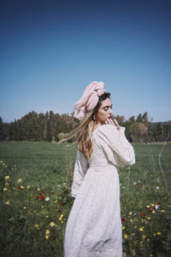 ⁦שמלת שושנה ורדים⁩ – תמונה ⁦2⁩