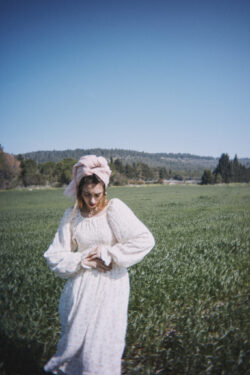 ⁦שמלת שושנה ורדים⁩ – תמונה ⁦3⁩