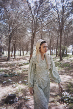 ⁦שמלת עלמה פרחונית⁩ – תמונה ⁦10⁩