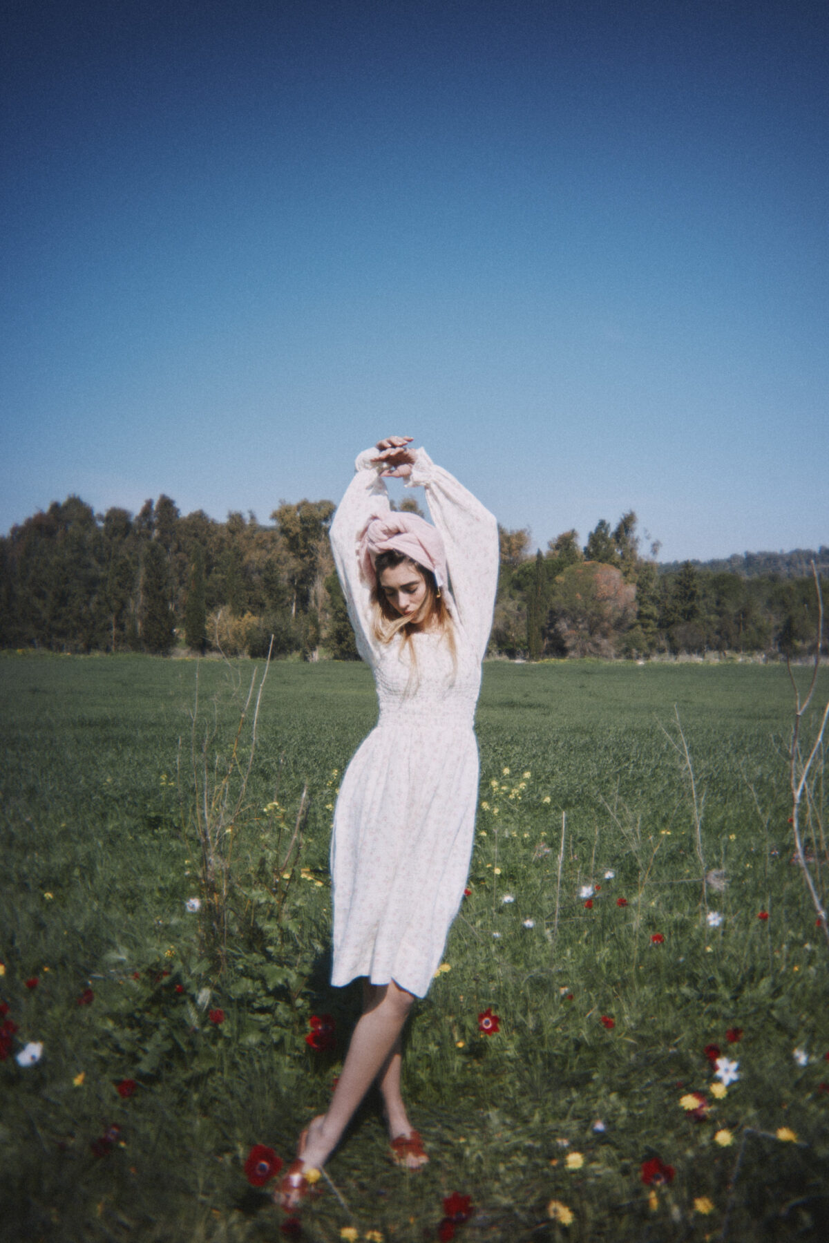 ⁦שמלת שושנה ורדים⁩ – תמונה ⁦9⁩