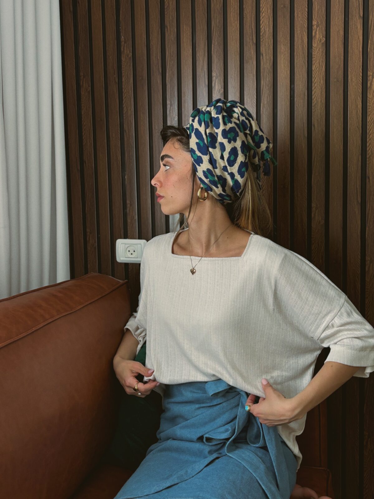 ⁦החולצה שאת חייבת (אבן)⁩ – תמונה ⁦6⁩