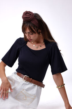 חולצת היילי שחורה